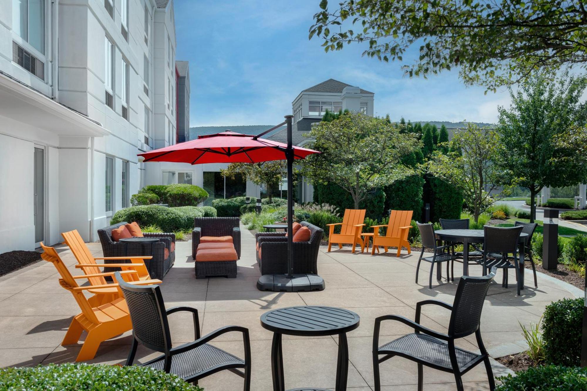 Hilton Garden Inn Wilkes-Barre Bagian luar foto