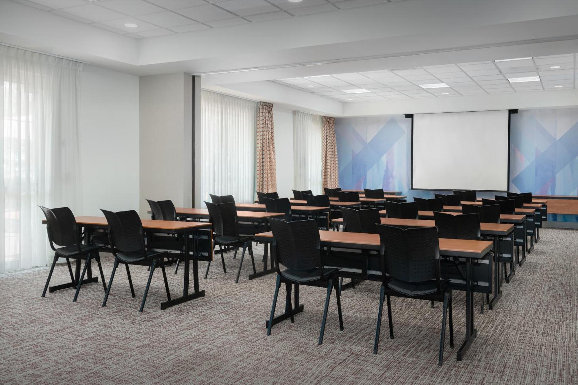 Hilton Garden Inn Wilkes-Barre Bagian luar foto