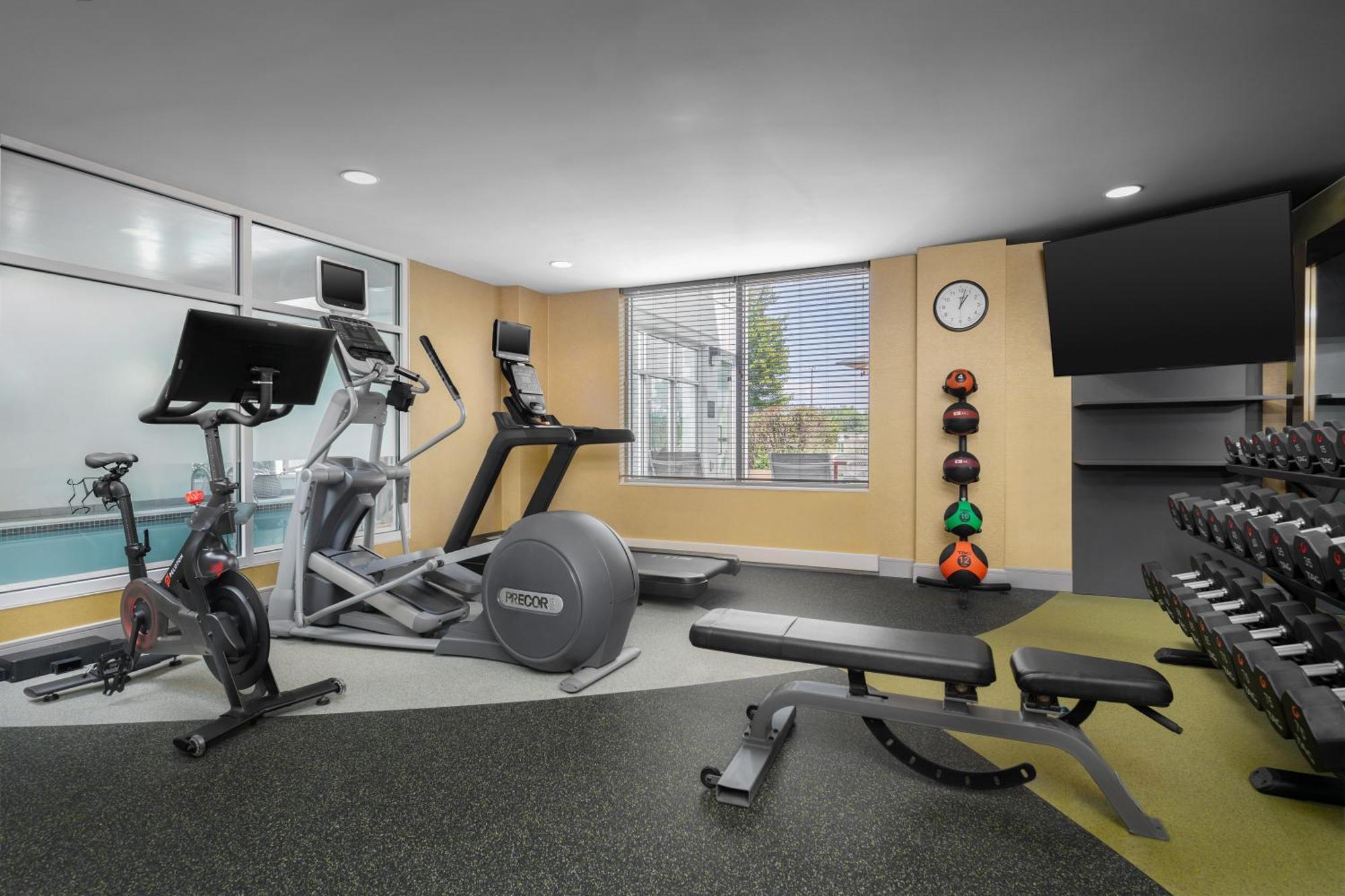 Hilton Garden Inn Wilkes-Barre Bagian luar foto