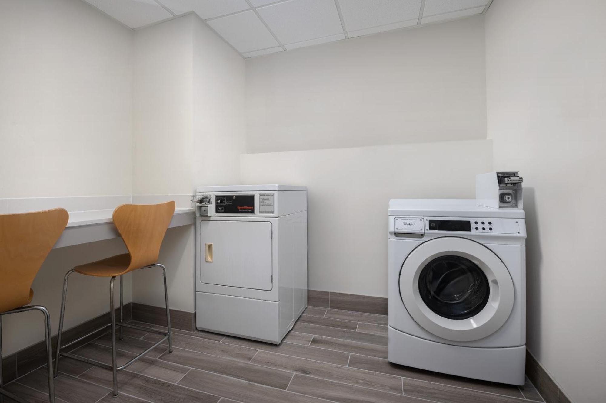 Hilton Garden Inn Wilkes-Barre Bagian luar foto